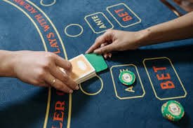 Pengguna memasang taruhan olahraga melalui platform isobet dengan mudah